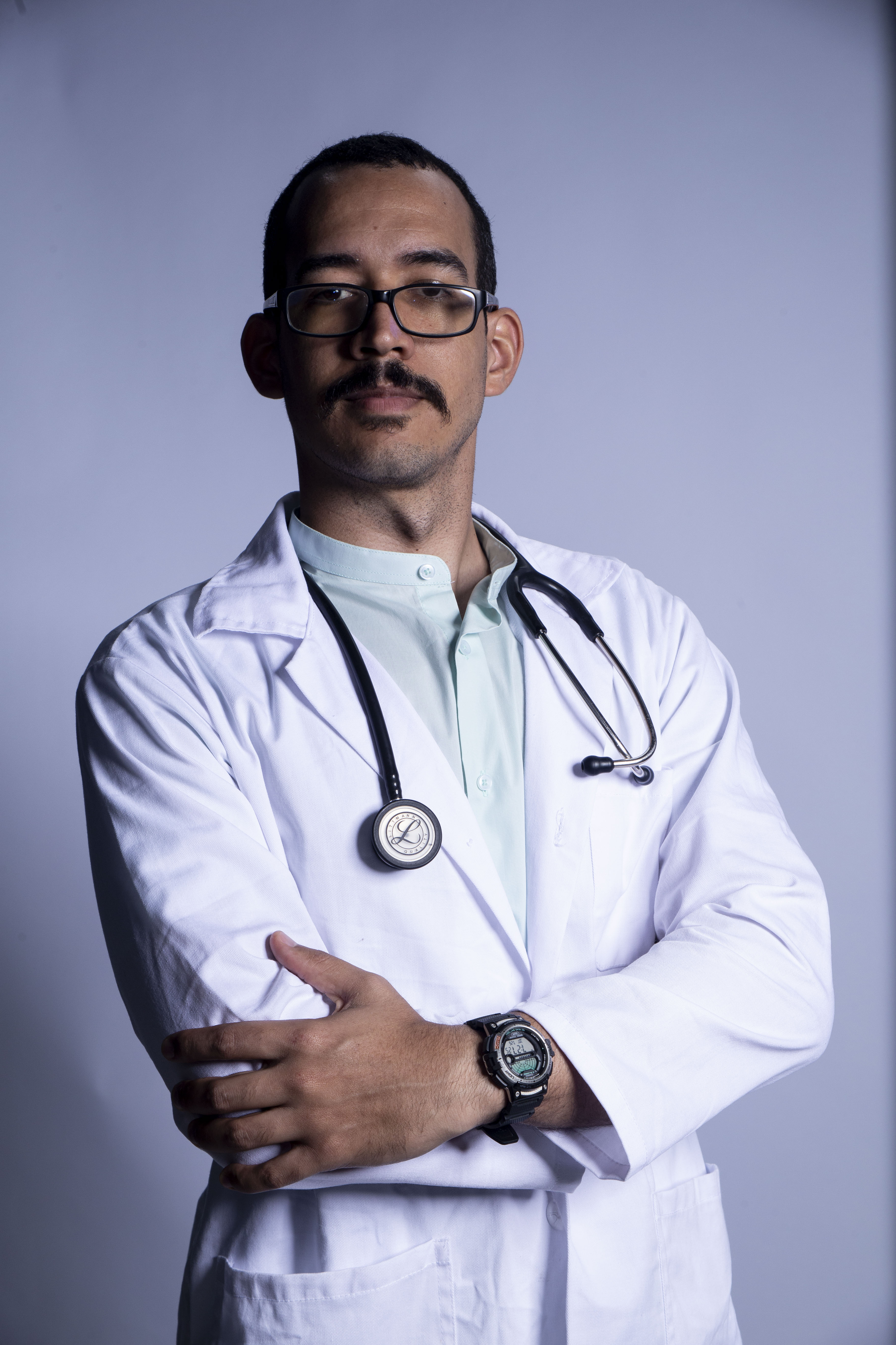 Dr. Ariel - Veterinario Profesional